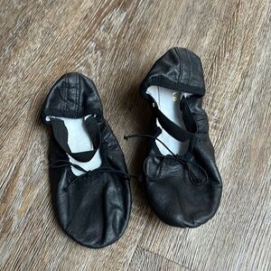 Bioch ballet shoes size 2 C